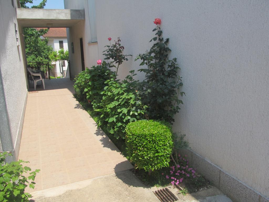Apartment Artusi Pula Pokoj fotografie