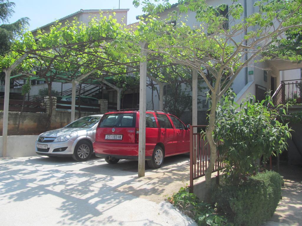 Apartment Artusi Pula Pokoj fotografie