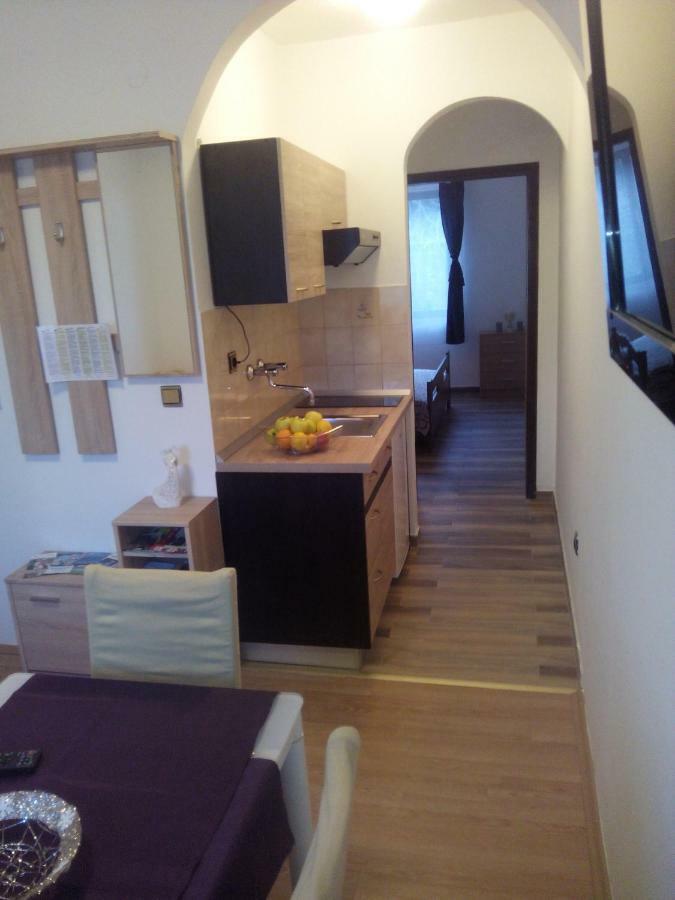 Apartment Artusi Pula Exteriér fotografie