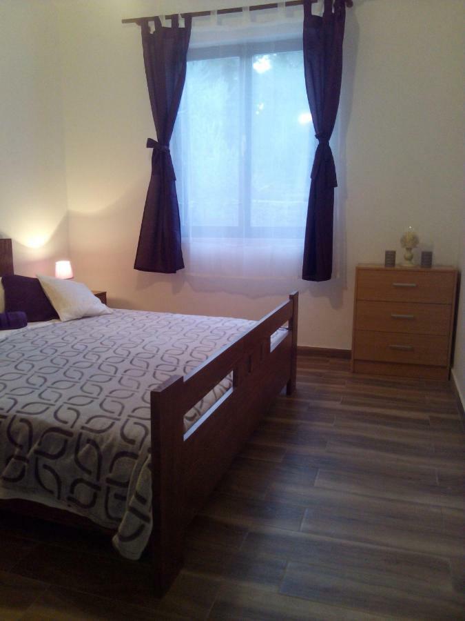 Apartment Artusi Pula Exteriér fotografie