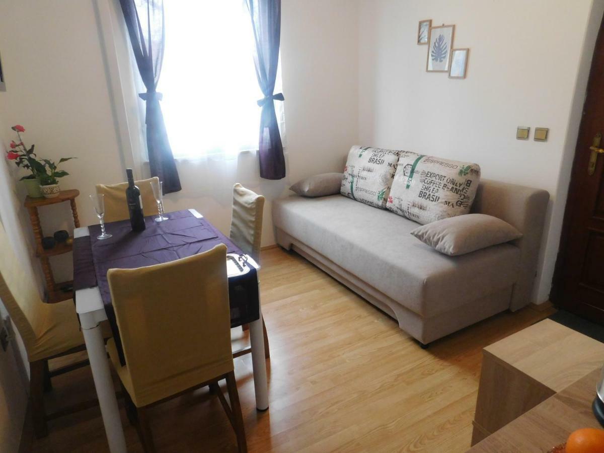 Apartment Artusi Pula Exteriér fotografie