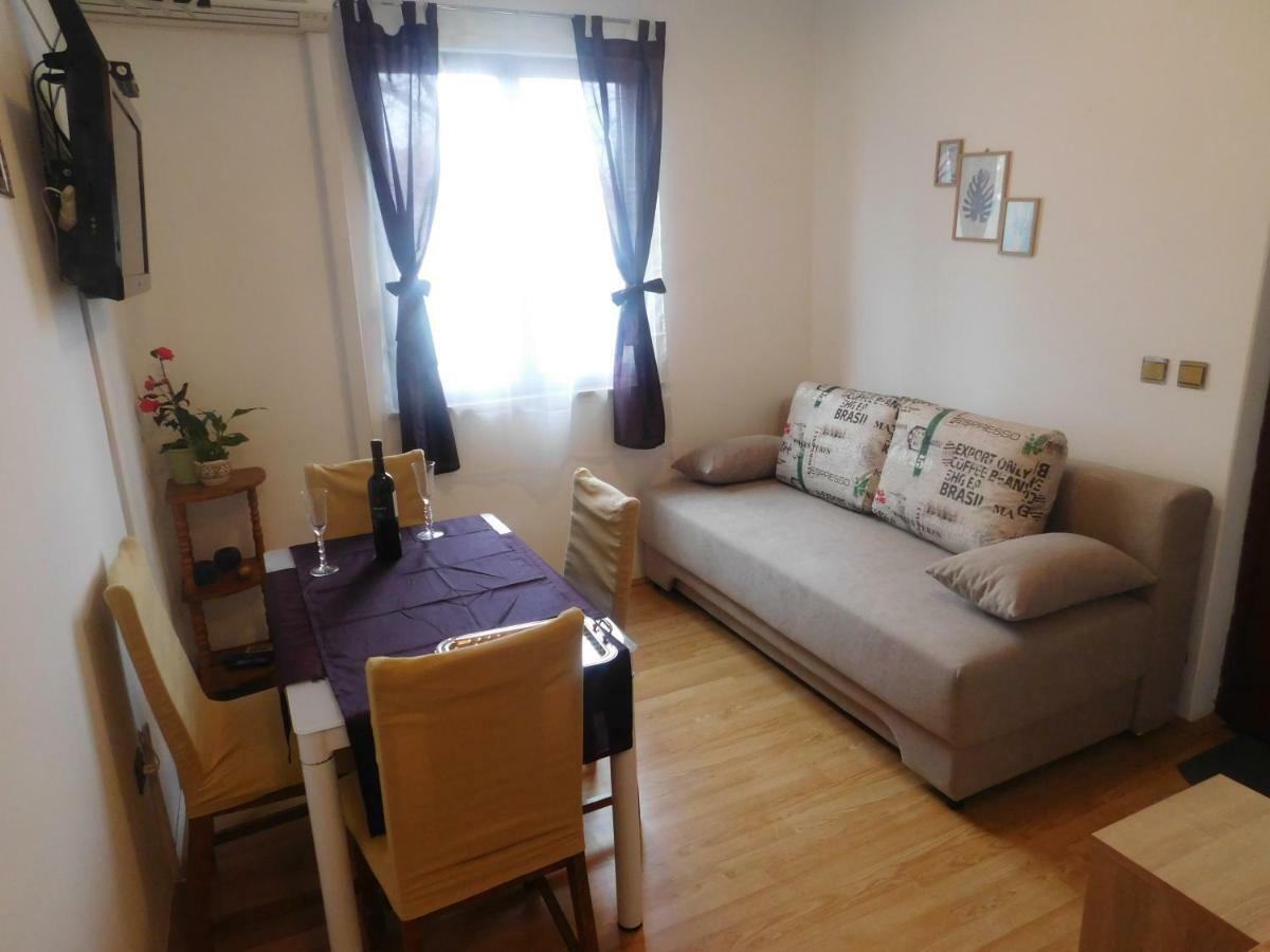 Apartment Artusi Pula Exteriér fotografie