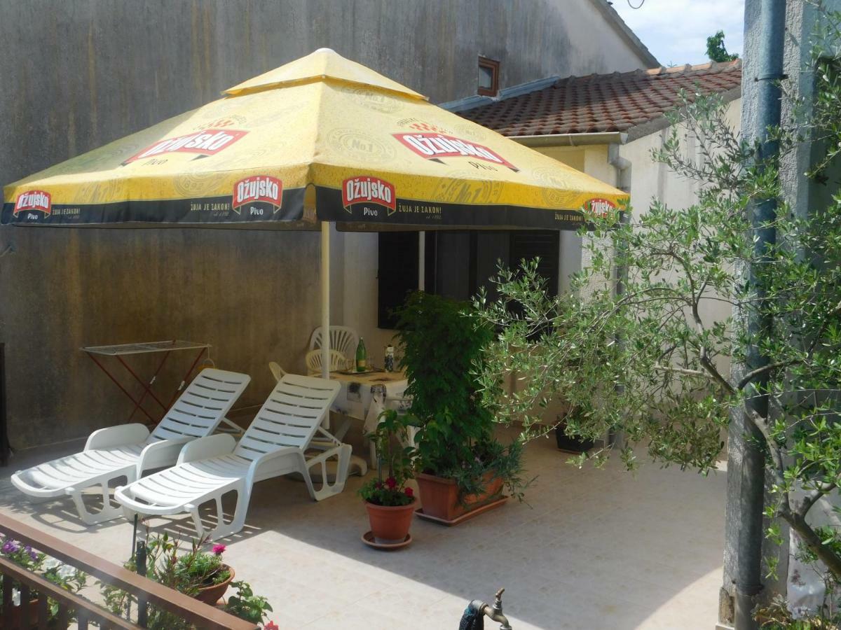 Apartment Artusi Pula Exteriér fotografie